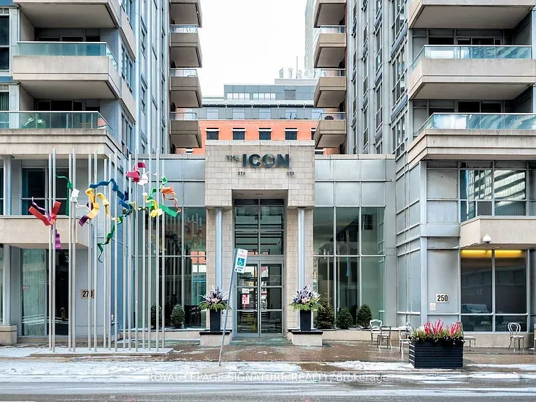 250 Wellington St W #632 — Photo 26
