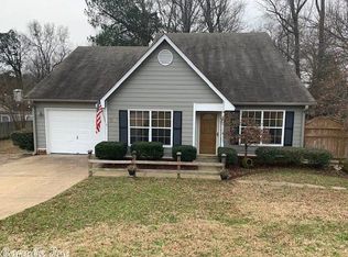 27 Hickory Ridge Dr, Benton, AR 72019