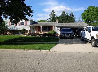 505 Somerset Dr, Flushing, MI