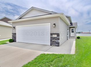 4993 55th St S, Fargo, ND 58104