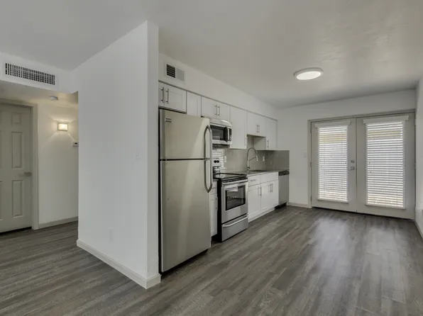 $0 First Month Rent! Remodeled 2 Bed Casita w/ Private Patio, W/D & Pool, 8635 E Coronado Rd, Scottsdale, AZ 85257