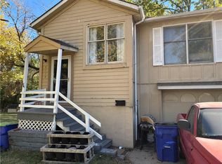 9113 Summit St, Lenexa, KS 66215