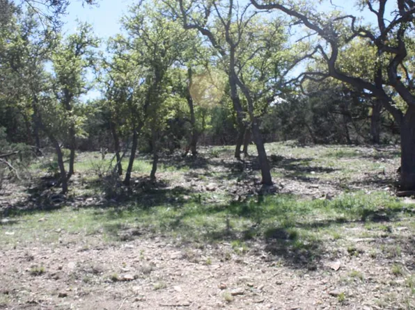 315 Lake Dr, Kerrville, TX 78028