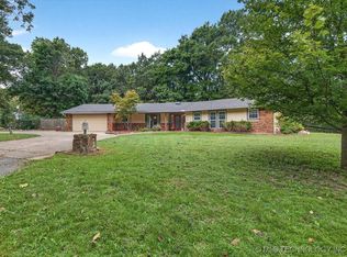 19877 E 115th St S, Broken Arrow, OK 74014