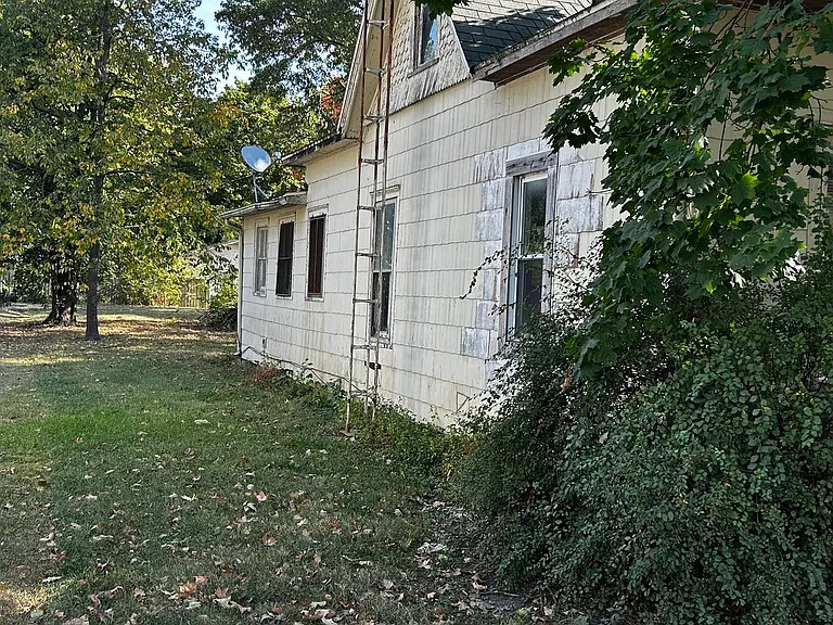 304 N Spruce St — Photo 48