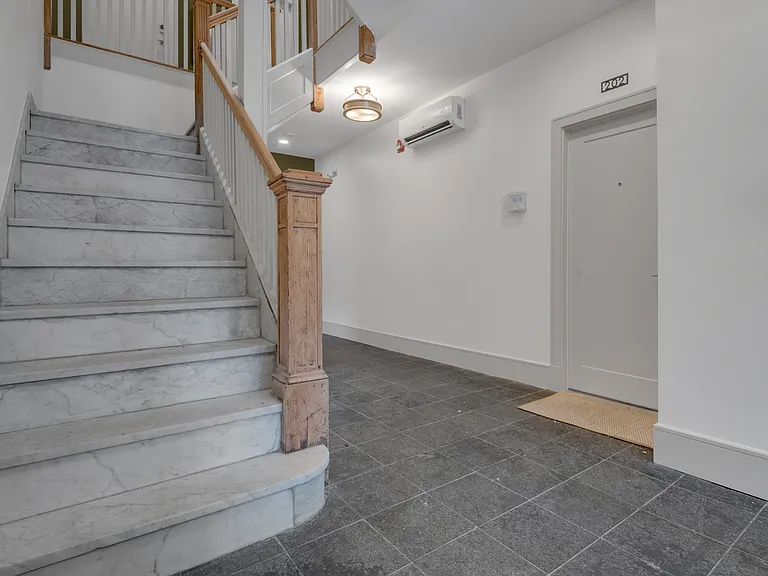 321 Summit Ave #101 — Photo 2
