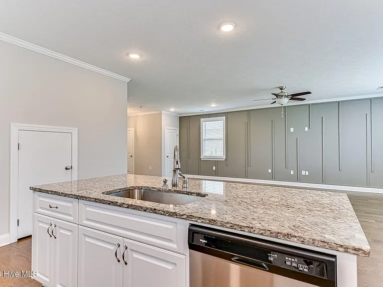 3153 Wayne Dr — Photo 21