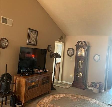 4th image of 203 Wimbledon Dr