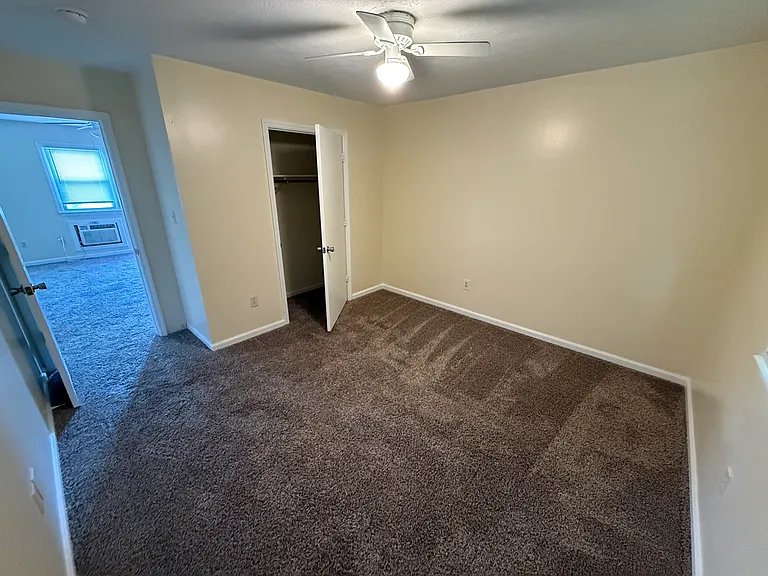 705 Sizemore Dr #3 — Photo 3