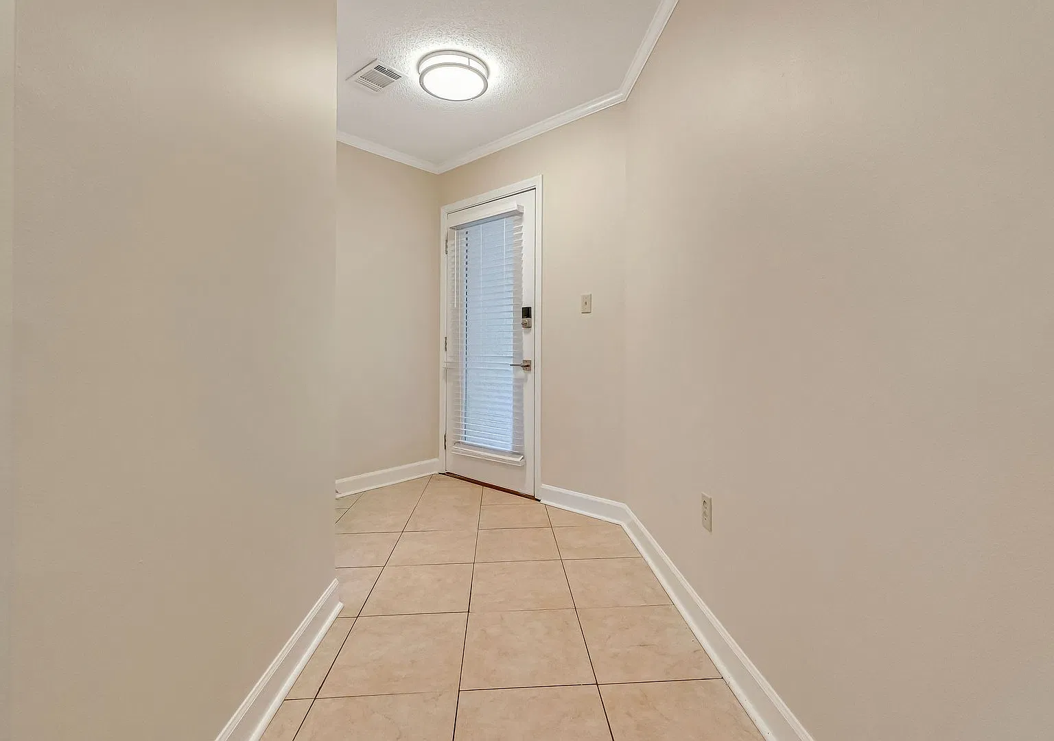 Coastal Condo Living! — Photo 2