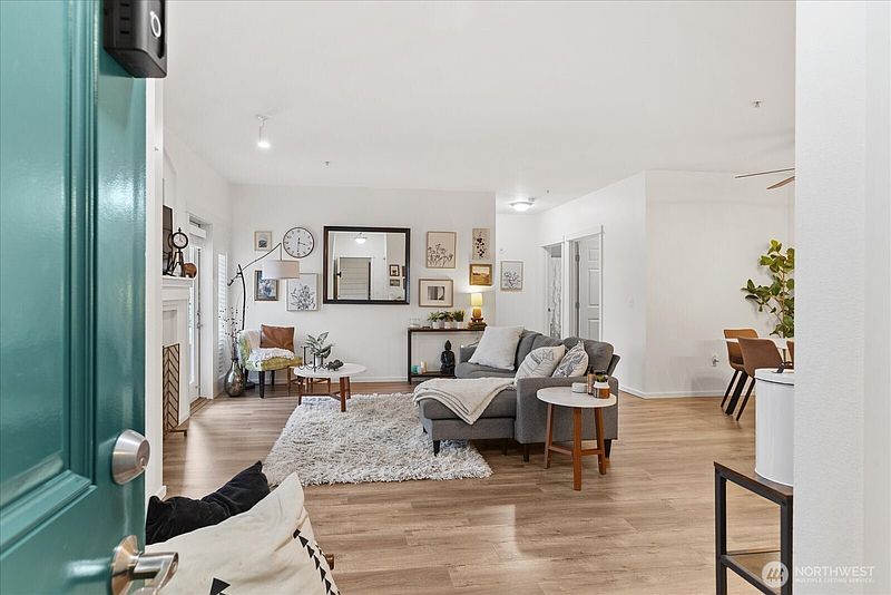 3rd image of 15026 40th Avenue W #7-302