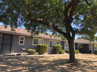 3336 E Clinton Ave, Fresno, CA