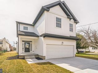 134 E Hancock St, Riverside, NJ 08075