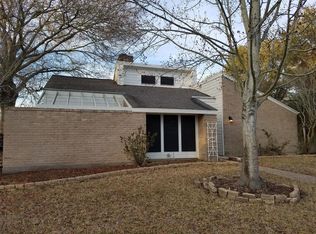 15630 Sandy Hill Dr, Houston, TX 77084