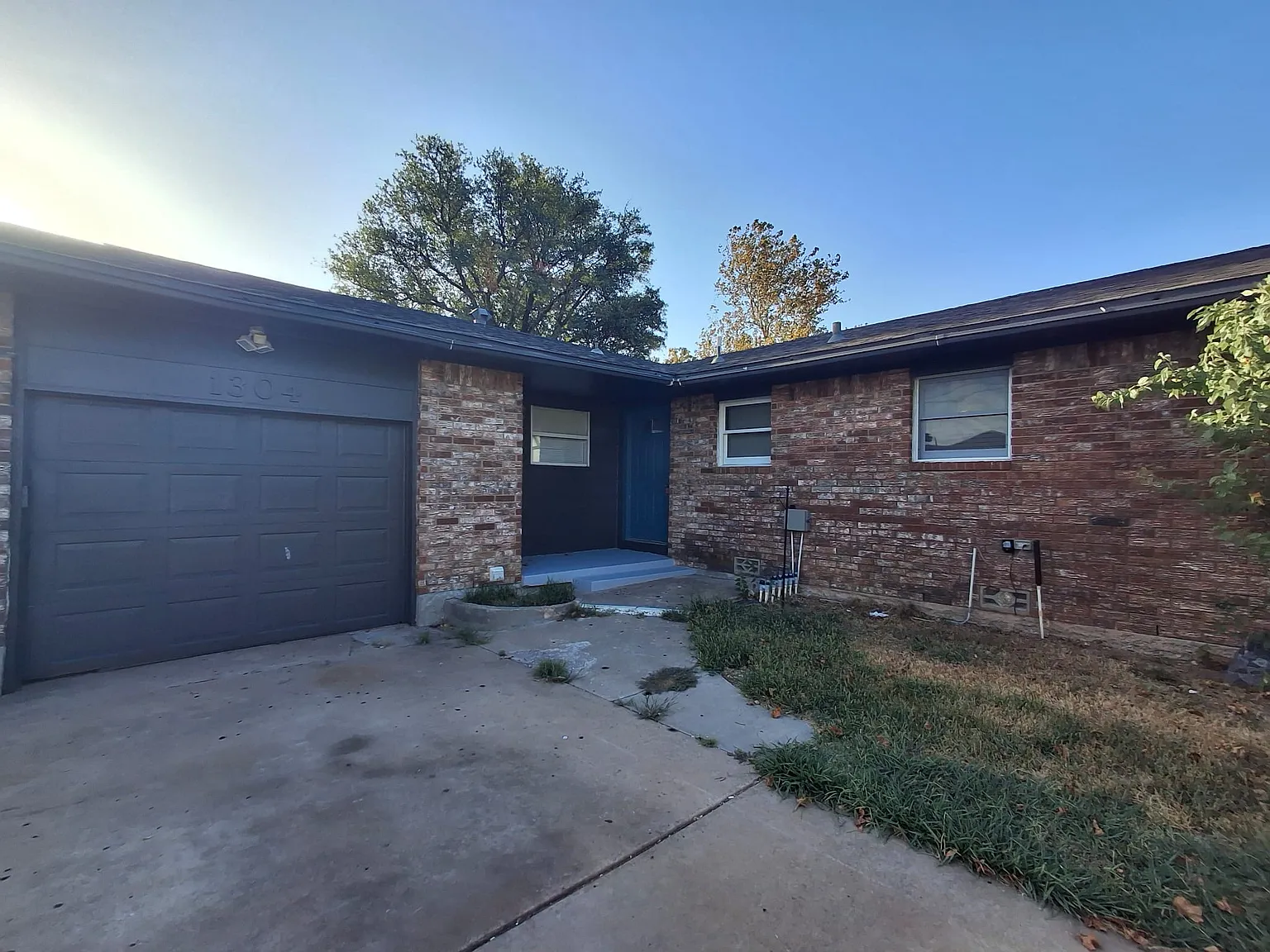 3 bed, 1350 sqft, $1,395 — Photo 1