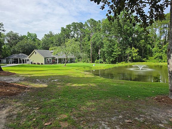 3rd image of 55 Willow Cove Rd