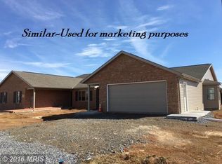 177 Tucker Dr, Chambersburg, PA 17201