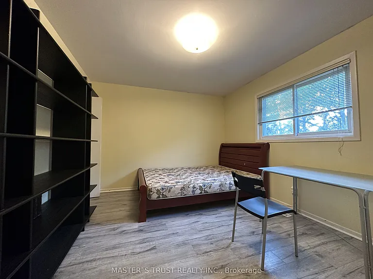 32 Castle Harbour Ln — Photo 7