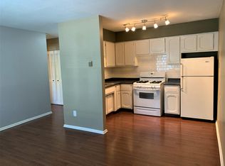 500 W 28th St, Minneapolis, MN 55408