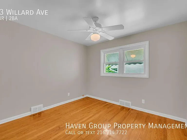 23 Willard Ave — Photo 8