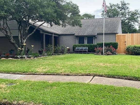 2nd image of 5606 Knobby Knoll Dr