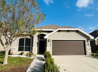 407 S Castillos Y Diamantes St, Mission, TX 78572