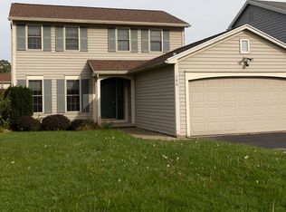 146 Hickory Manor Dr, Rochester, NY 14606