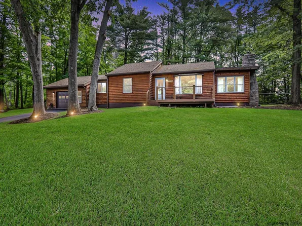 28 Dave Elliot Road, Saugerties, NY 12477