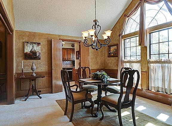 5th image of 2109 Maumelle Dr