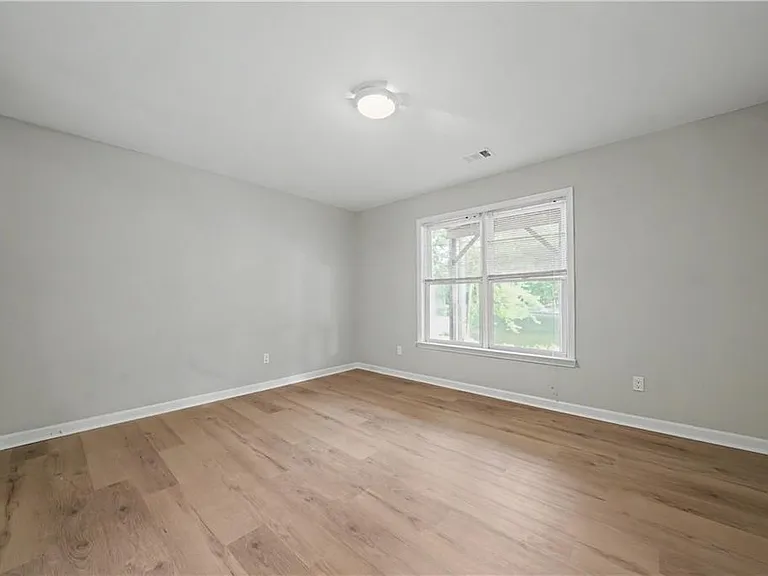 195 Brightmore Way — Photo 35