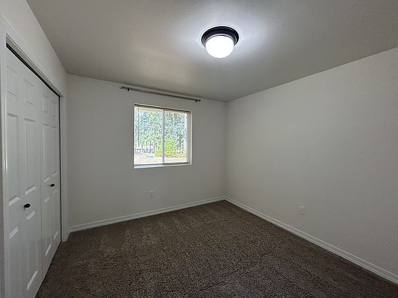 5th image of 221 E Saint Andrews Dr