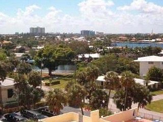 4th image of 1200 Hibiscus Ave APT 705