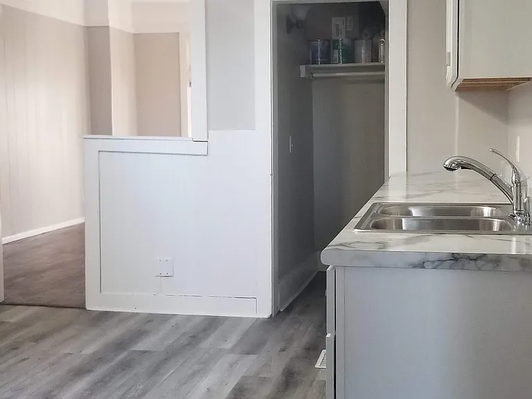 234 Lincoln St — Photo 2