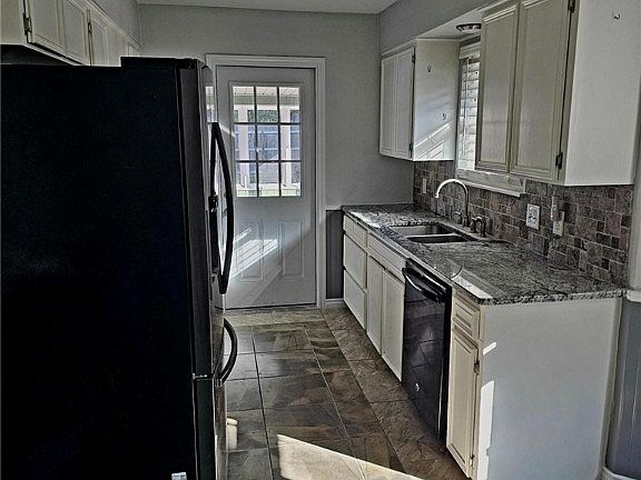 5th image of 2313 Retta Dr