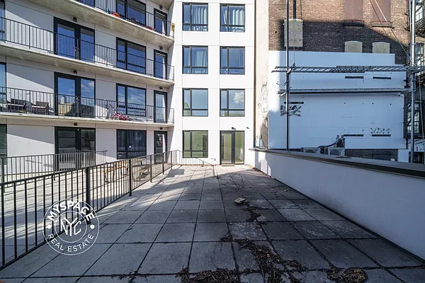 Rented by MySpaceNYC | media 34