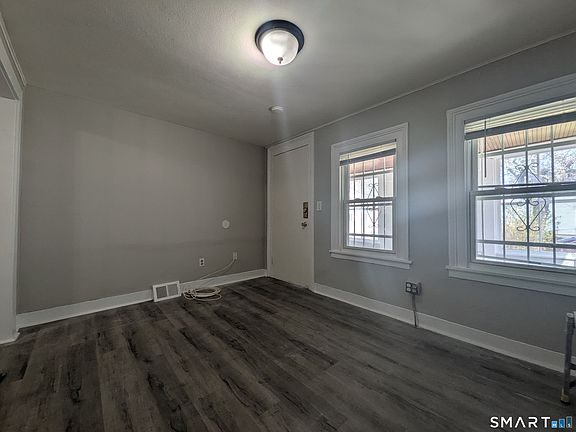 5th image of 172 Carlisle Street