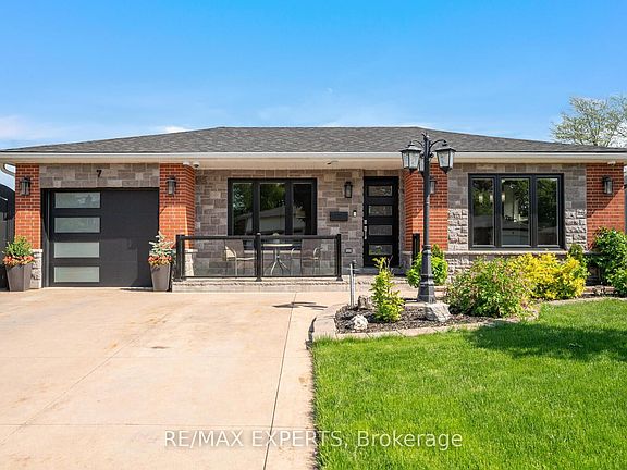 2nd image of 7 Goodwood Rd