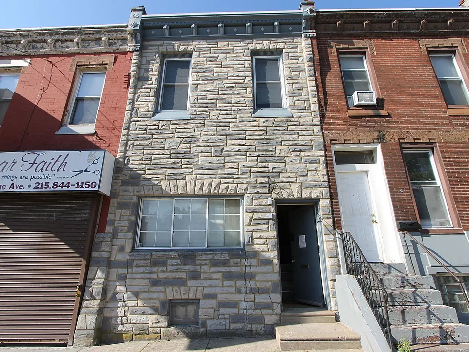 5028 Wayne Ave