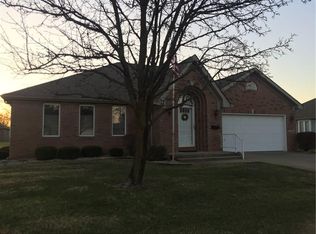 3196 Liberty Ln, Columbus, IN 47203