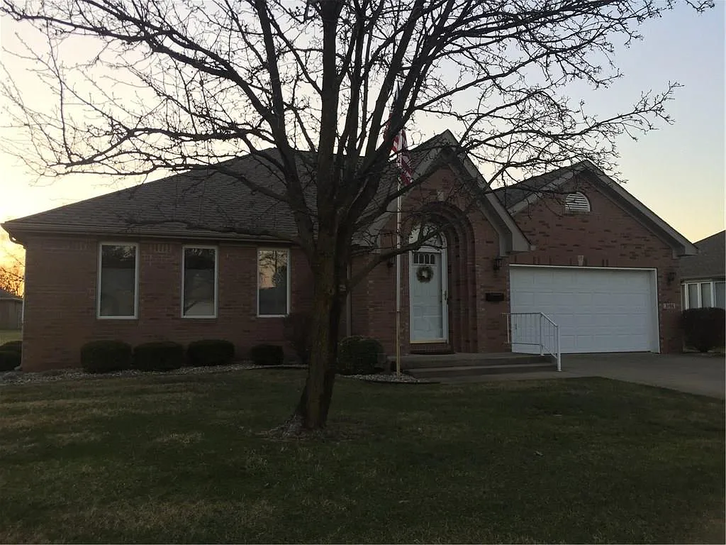 3196 Liberty Ln photo 1