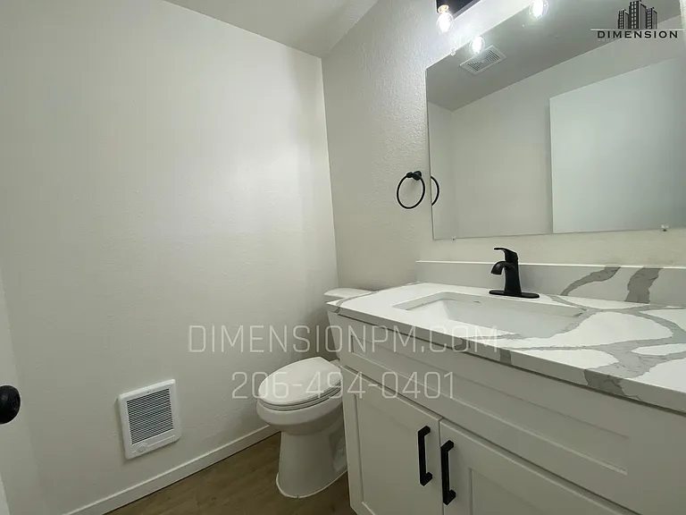 2025 M St NE — Photo 13