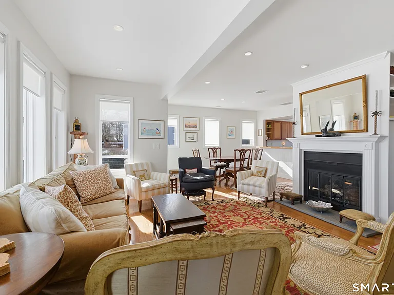 2 Miller St — Photo 3
