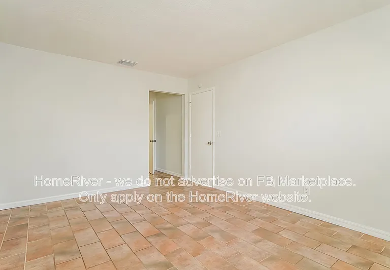 153 Chicago Woods Cir — Photo 12