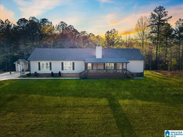 1009 Deaver Walker Rd, Trafford, AL 35172