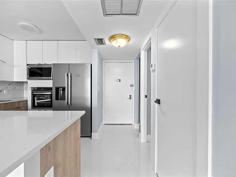 20335 N Country Club Dr #1905 — Photo 4