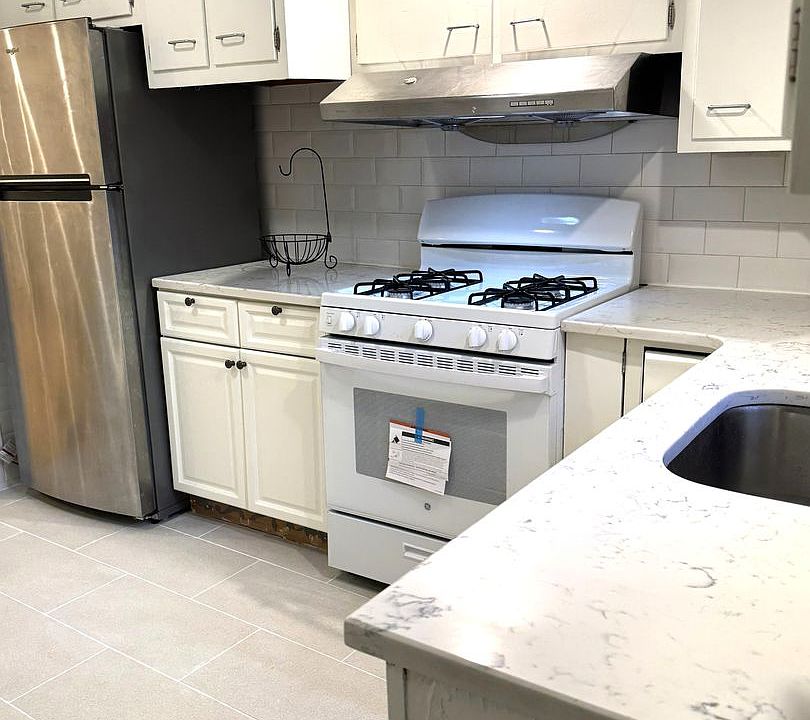 1st image of 2051 S Garnet St