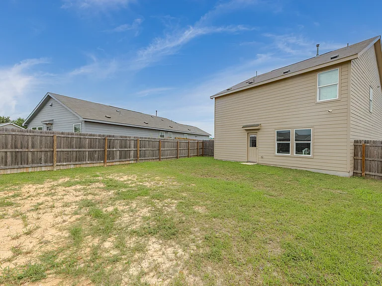 726 Tulsa Trl — Photo 21