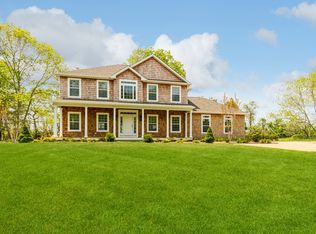 41 Hedges Ln, Wainscott, NY 11975