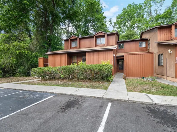 5864 SW 8th Pl, Gainesville, FL 32607