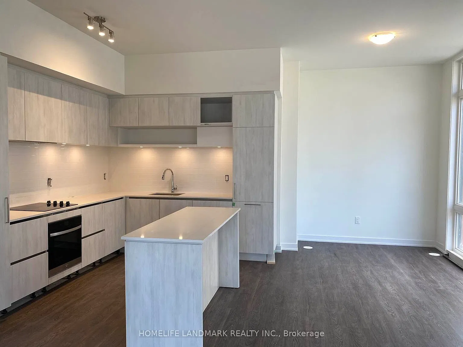 3 bed, $3,050 — Photo 2